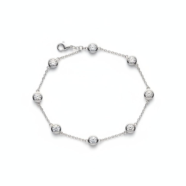 Diamond station bracelet in white gold, lab-grown diamond, front view. Creation Paul H
