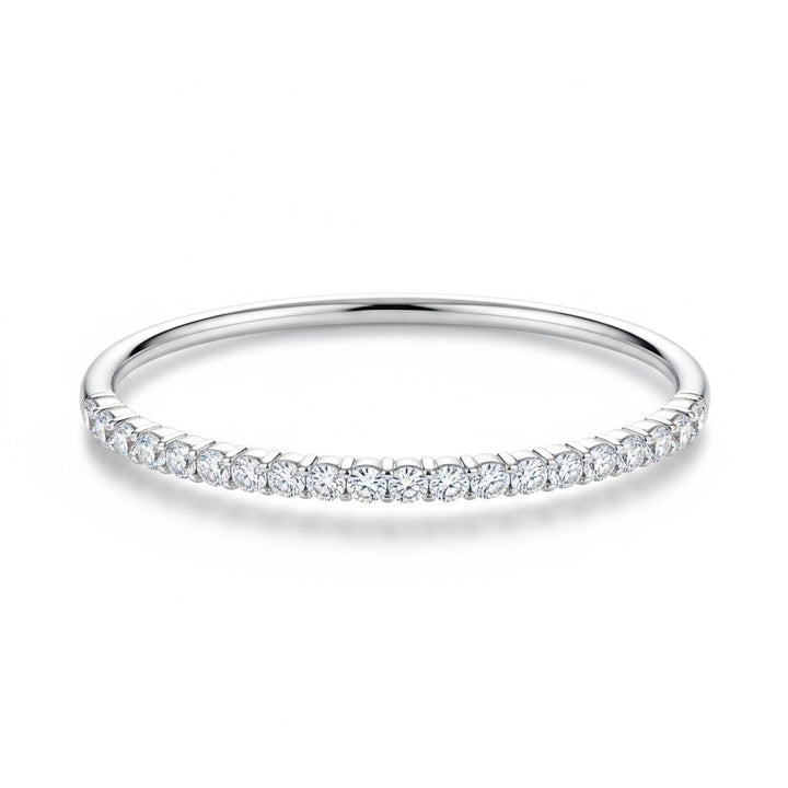Half flex diamond bangle in white gold, lab-grown diamond, front view. Creation Paul H