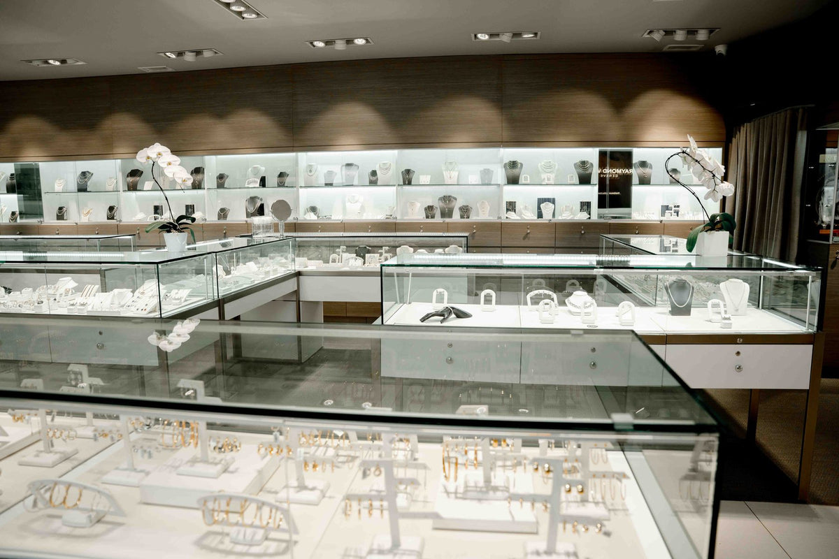 Inside the Creation Paul H boutique: jewelry showcases on boulevard Saint-Laurent